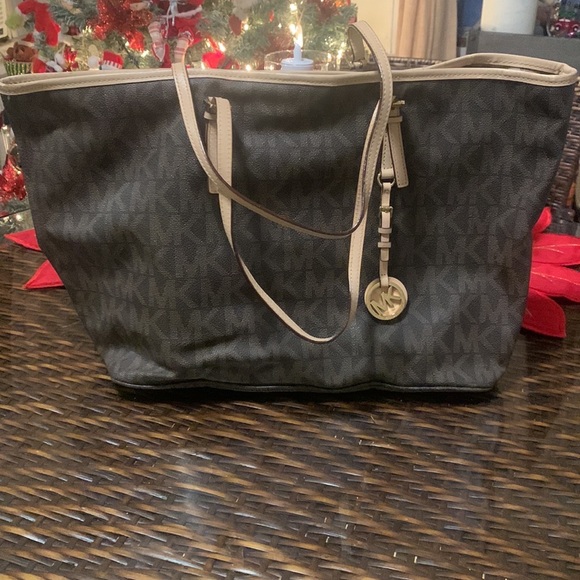 Michael Kors logo tote bag - Picture 7 of 7